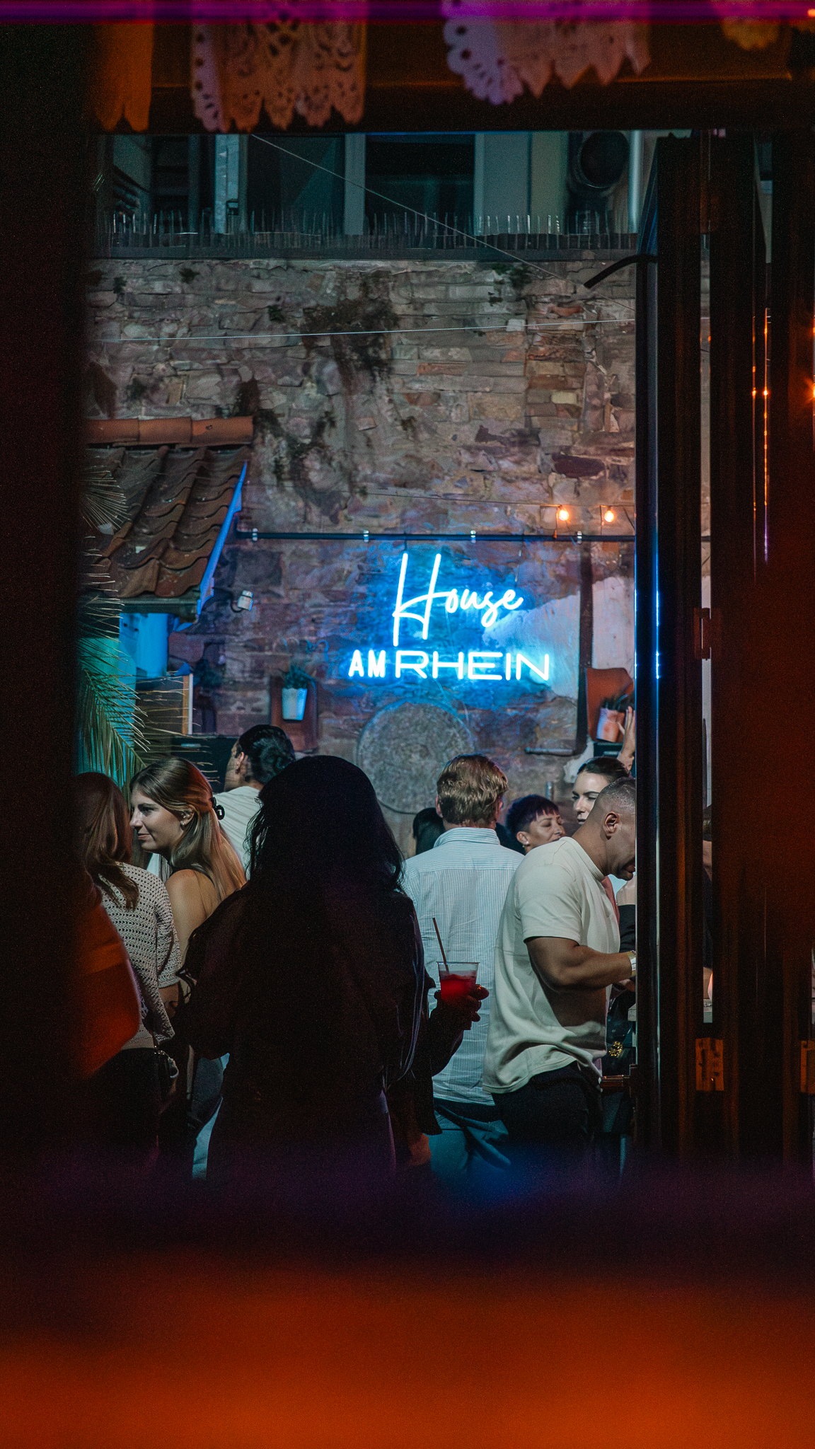 House am Rhein — Venue Atmosphäre